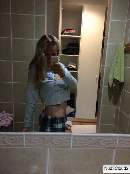 [Image: 108094800_S7kd2z7ty4sa.jpg]