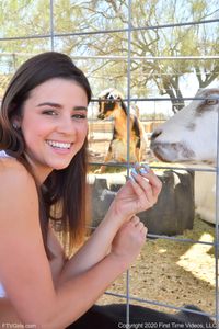 Kylie II - The Animal Farm 12-17 l7ljw7dhjs
