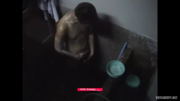 Str8 Hidden Cam Spy In Public Shower Vbajxl