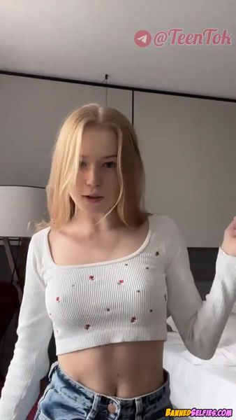 Maren – Girl Nude Fun On Instagram