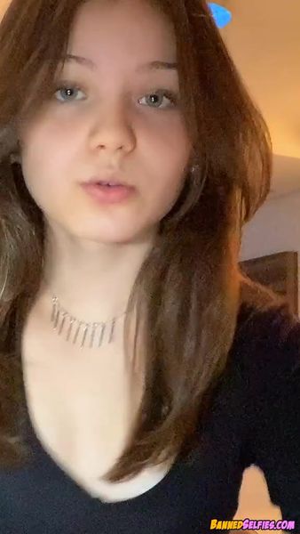 Alexia – 19 Years College Girl Epic Nude Selfie On Instagram