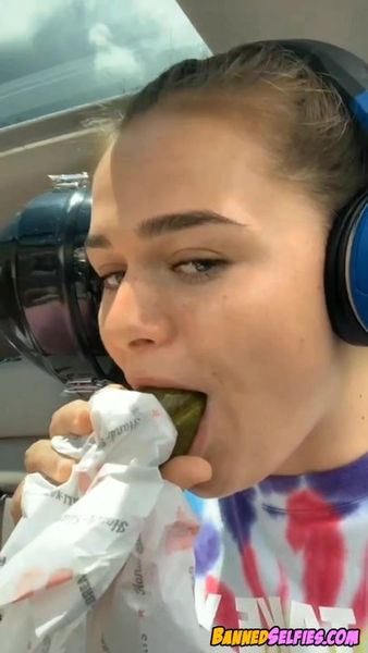 Alia – 18 Year Old Highschool Girl Nude On Tiktok