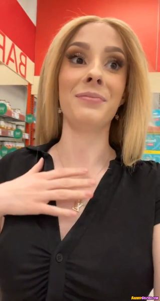 Amya – Gorgeous Wet Teen Pussy On Tiktok