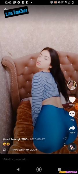 Aniyah – College Girl Strips And Shows On Tiktok