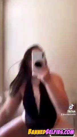 Bria – Girl Nude Selfie