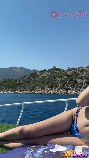 Karma – Nude Instagram Selfie 1